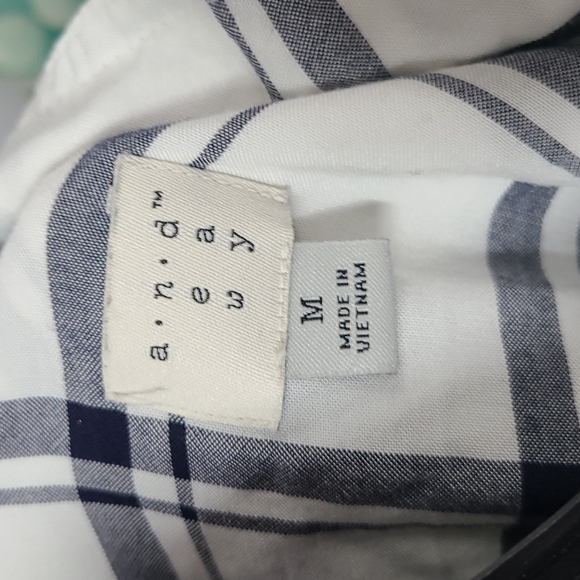 A New Day Plaid Any Day Top - Picture 11 of 11